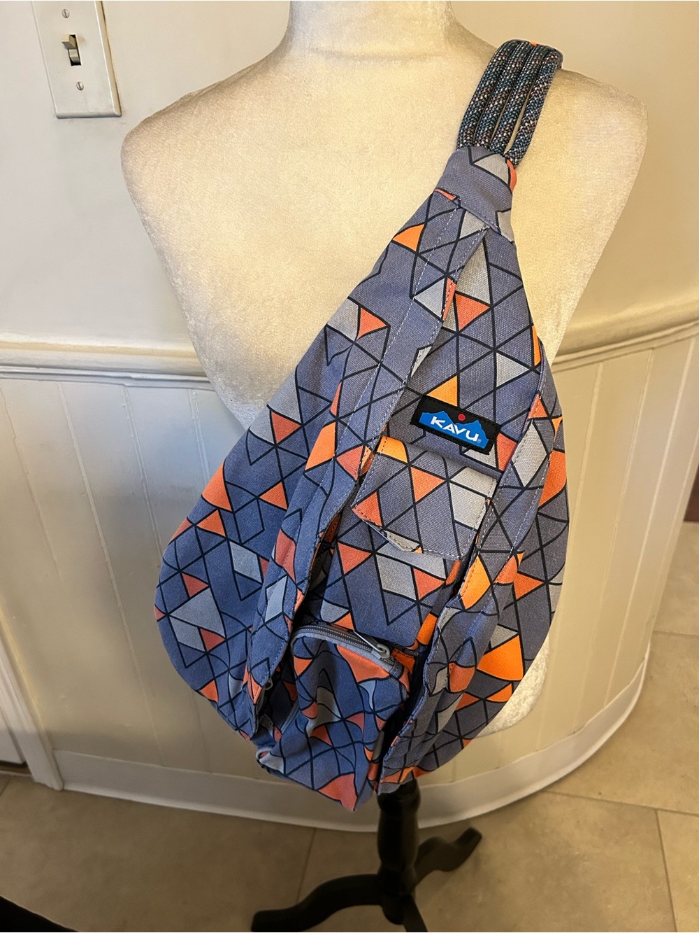 Kavu Rope Bag/Rope Sling-Discontinued “Mod Tile” Pattern/NWOT
